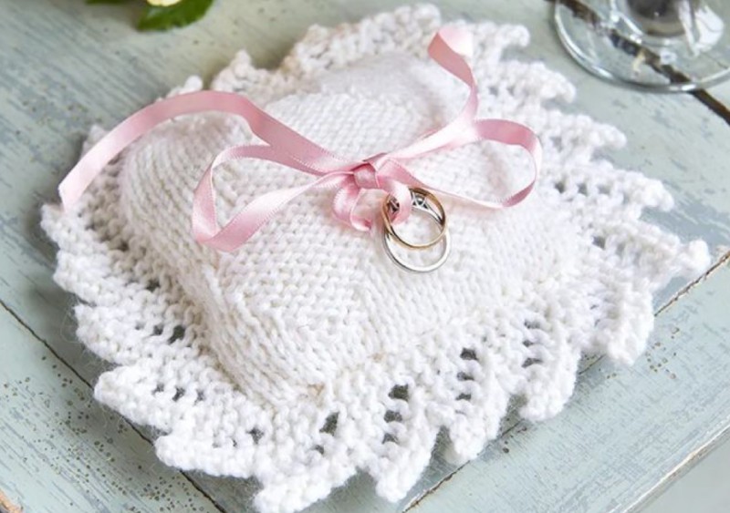 Knitted Ring Bearer Pillow — All Knitting Ideas