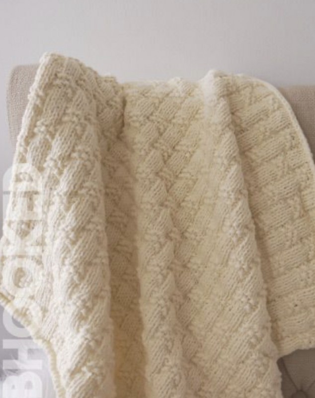 Lovely Cuddle Knit Baby Blanket — All Knitting Ideas